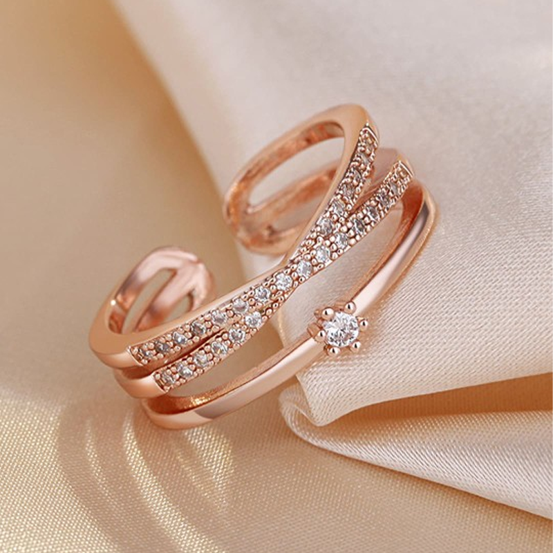 Rose Gold-Plated Studded Finger Ring